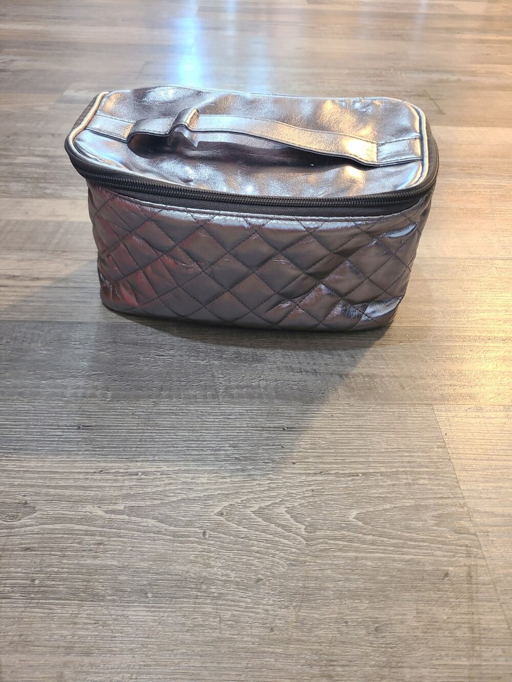 Unknown brand womens make up bag